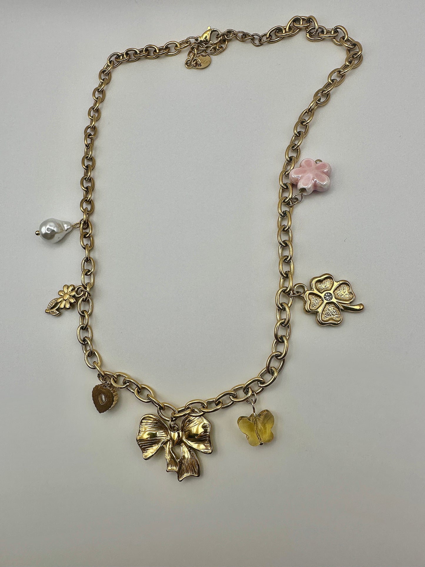 Collier Lody
